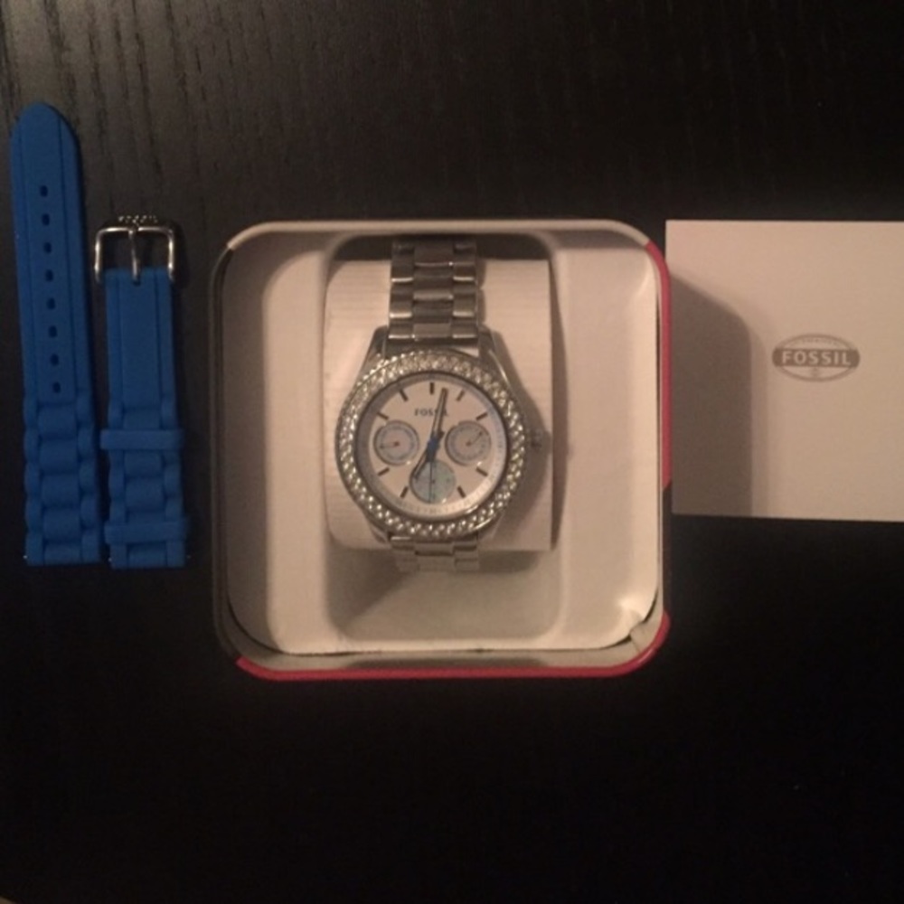 Like New Fossil Riley Watch with additional band